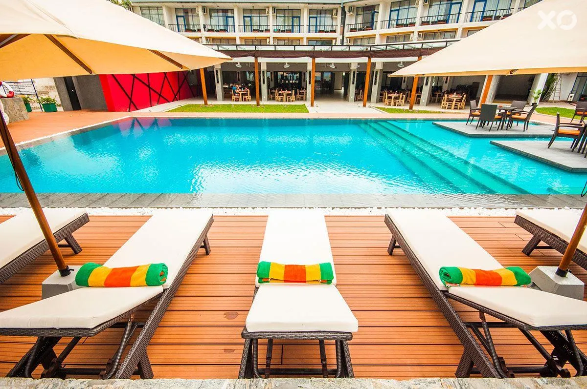 Camelot Beach Hotel