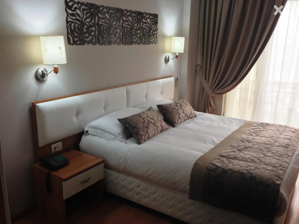 Arvi Hotel