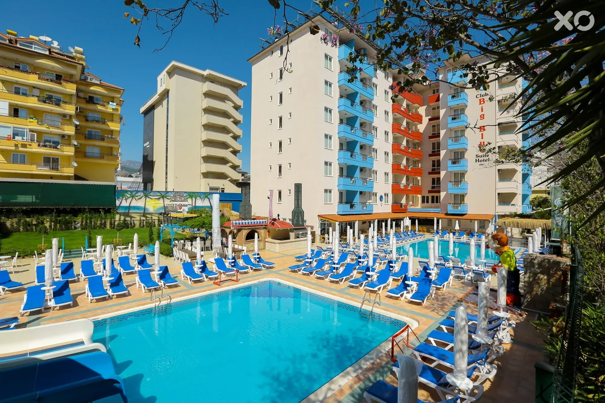 Club Big Blue Suite Hotel