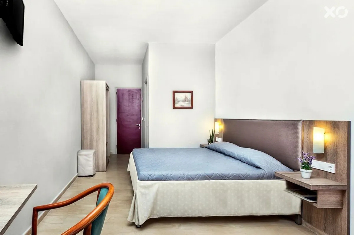 Silver Bay Hotel