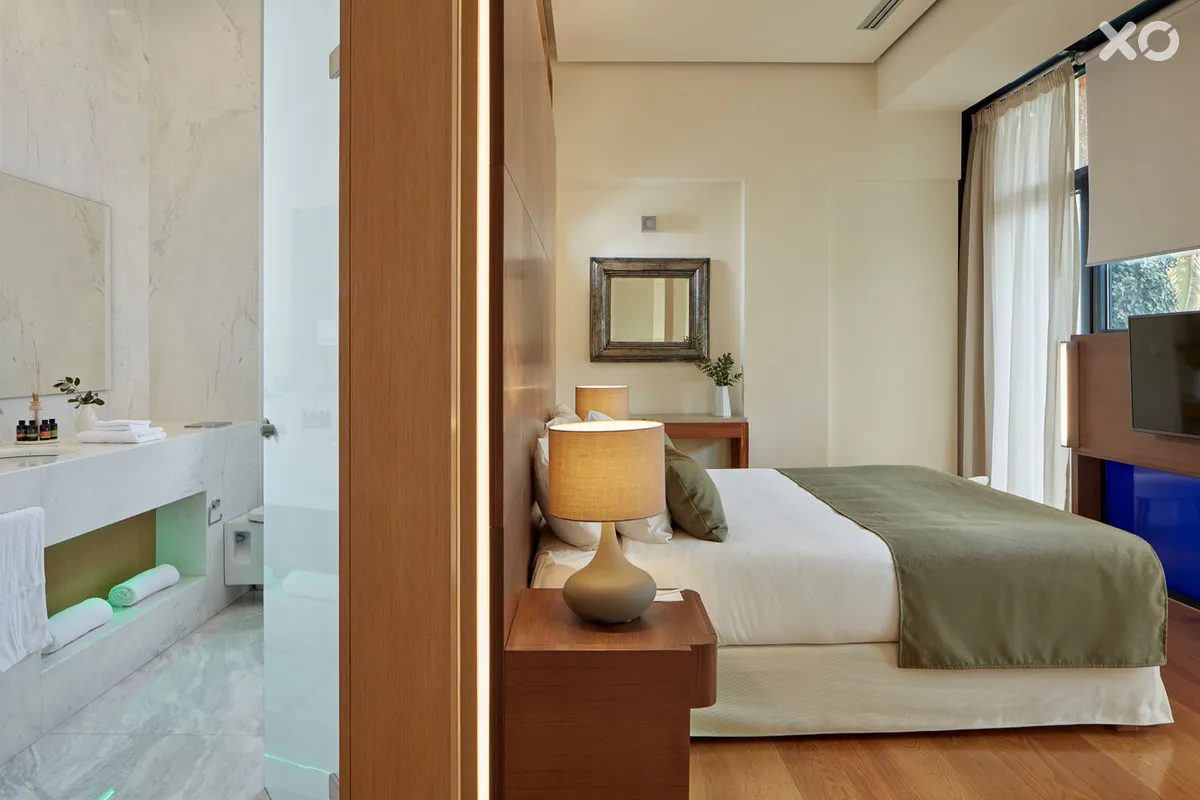 Avra City Hotel