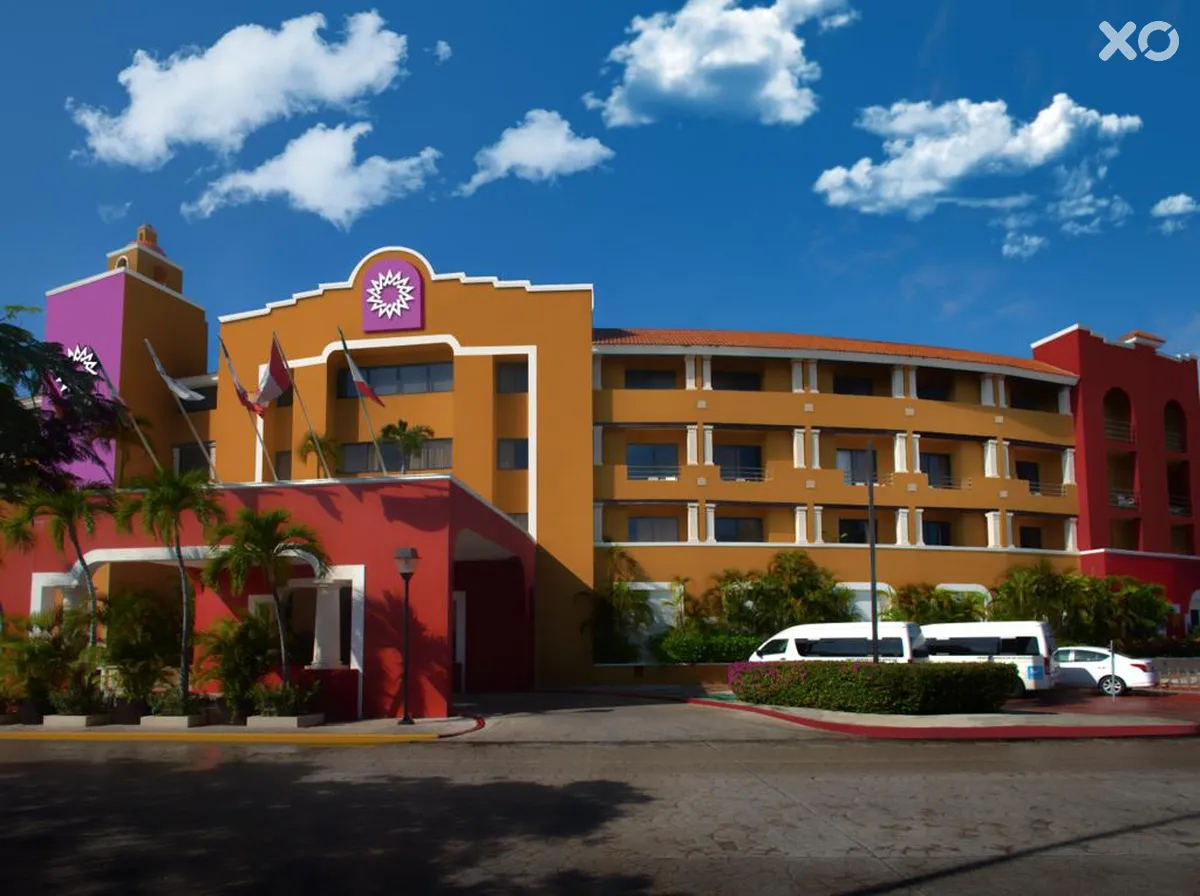 Adhara Cancun
