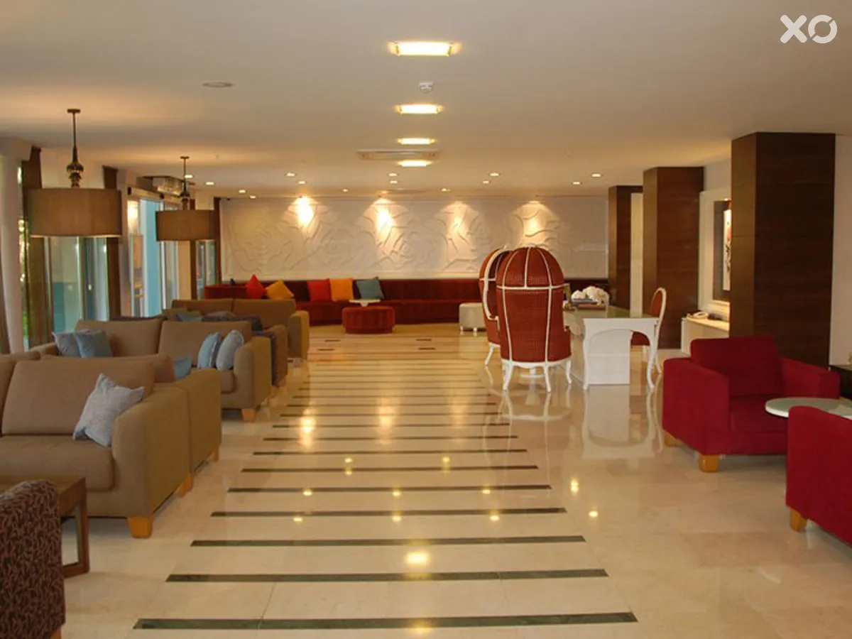 Palmeras Beach Hotel