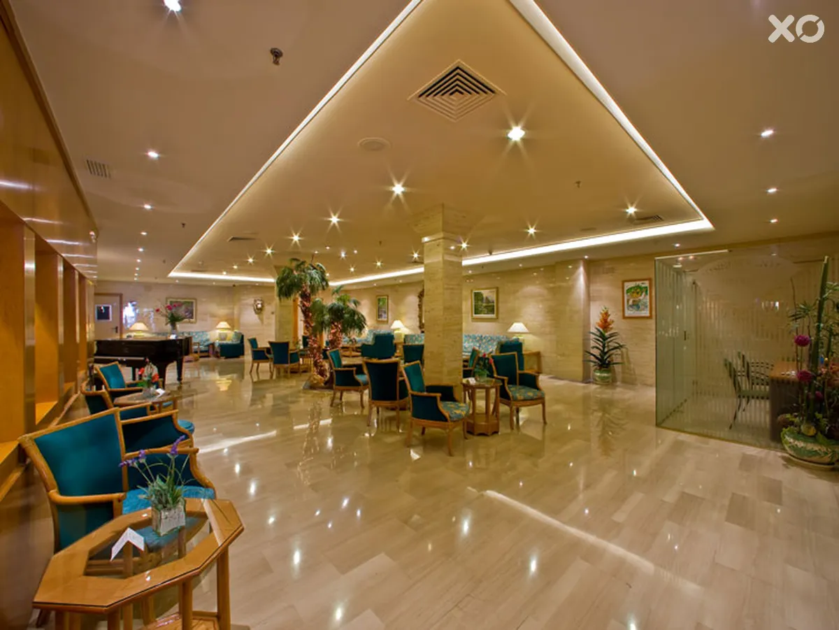 Lleo Hotel
