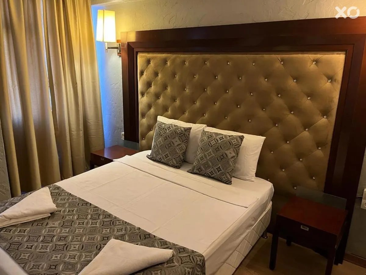Dionisus Lara Hotel