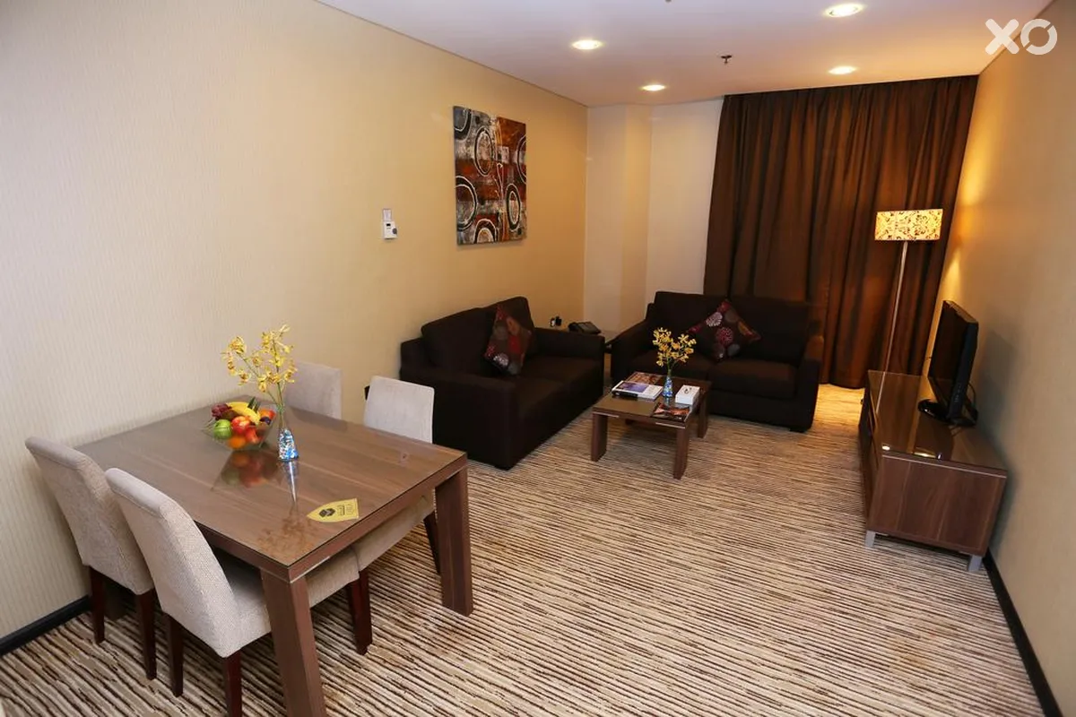 Al Hamra Hotel