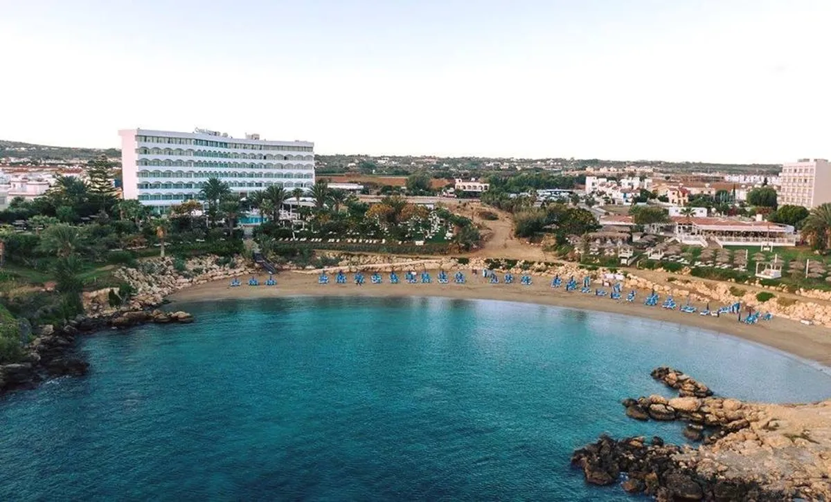 Crystal Springs Beach Hotel