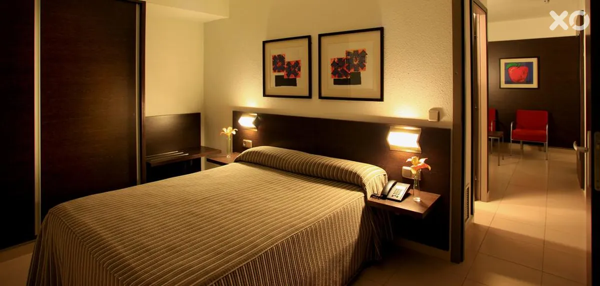 Aqua Hotel Montagut Suites