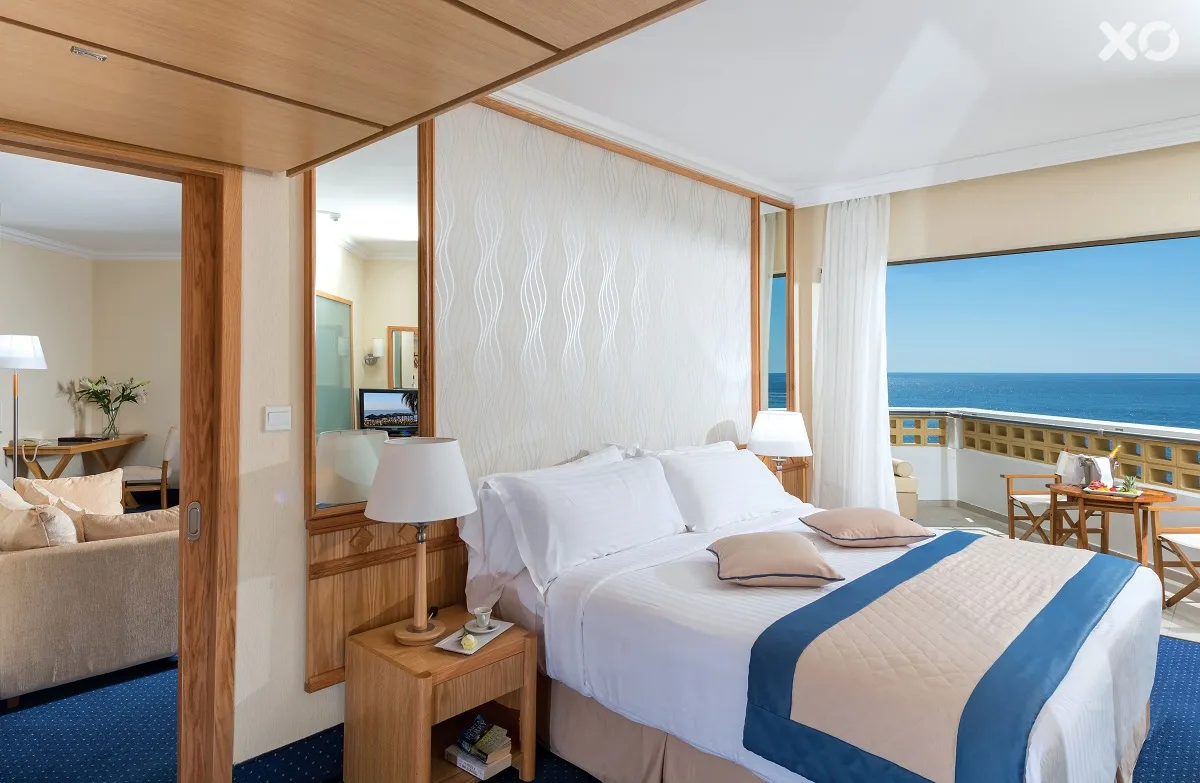 Constantinou Bros Athena Royal Beach Hotel
