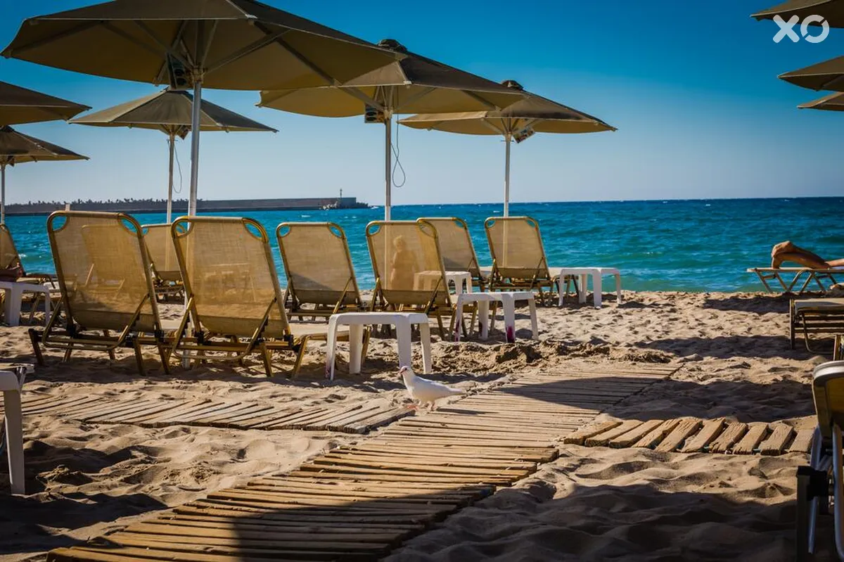 Theo Beach Hotel Apartments