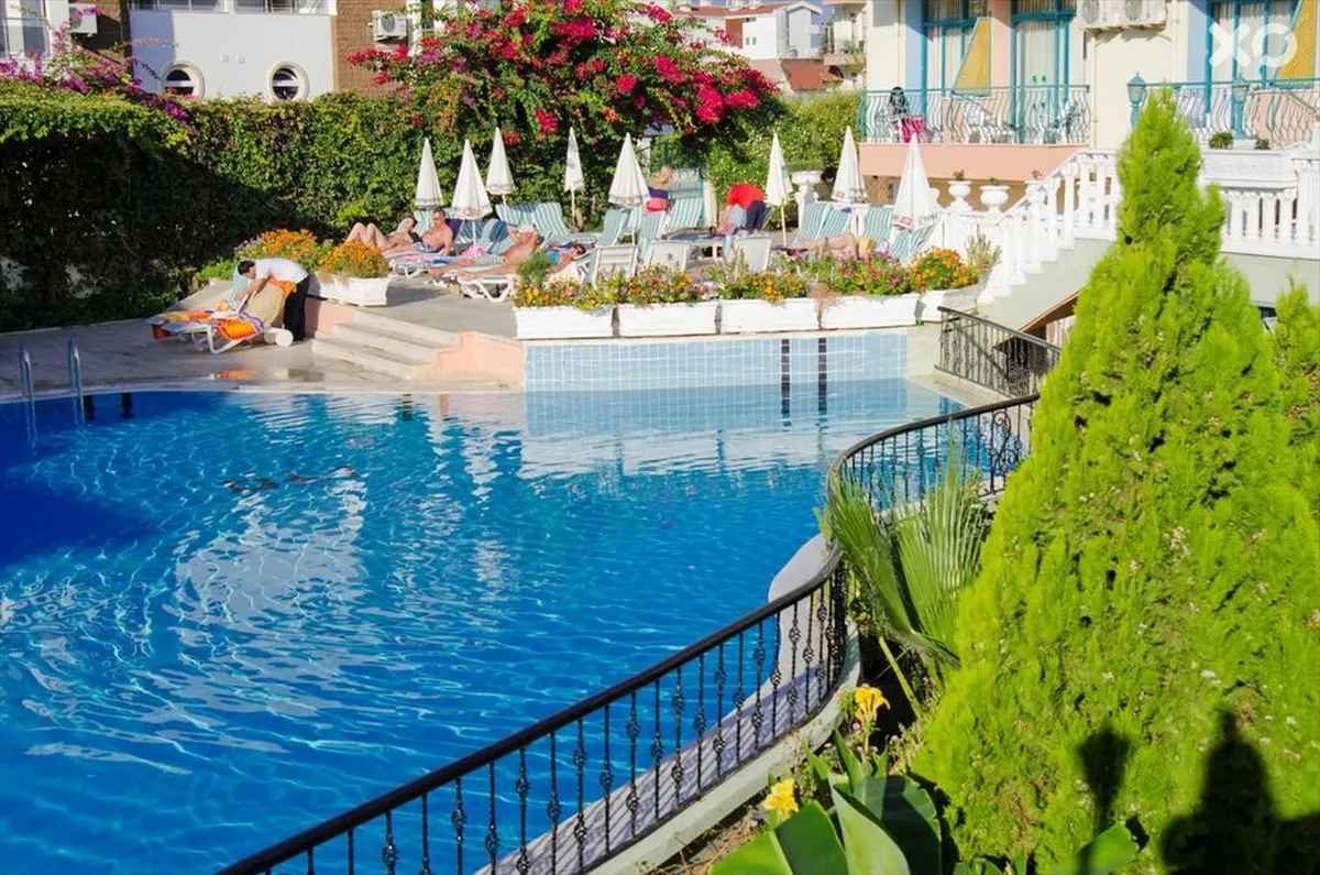 Park Side Hotel (Ces Park Hotel)