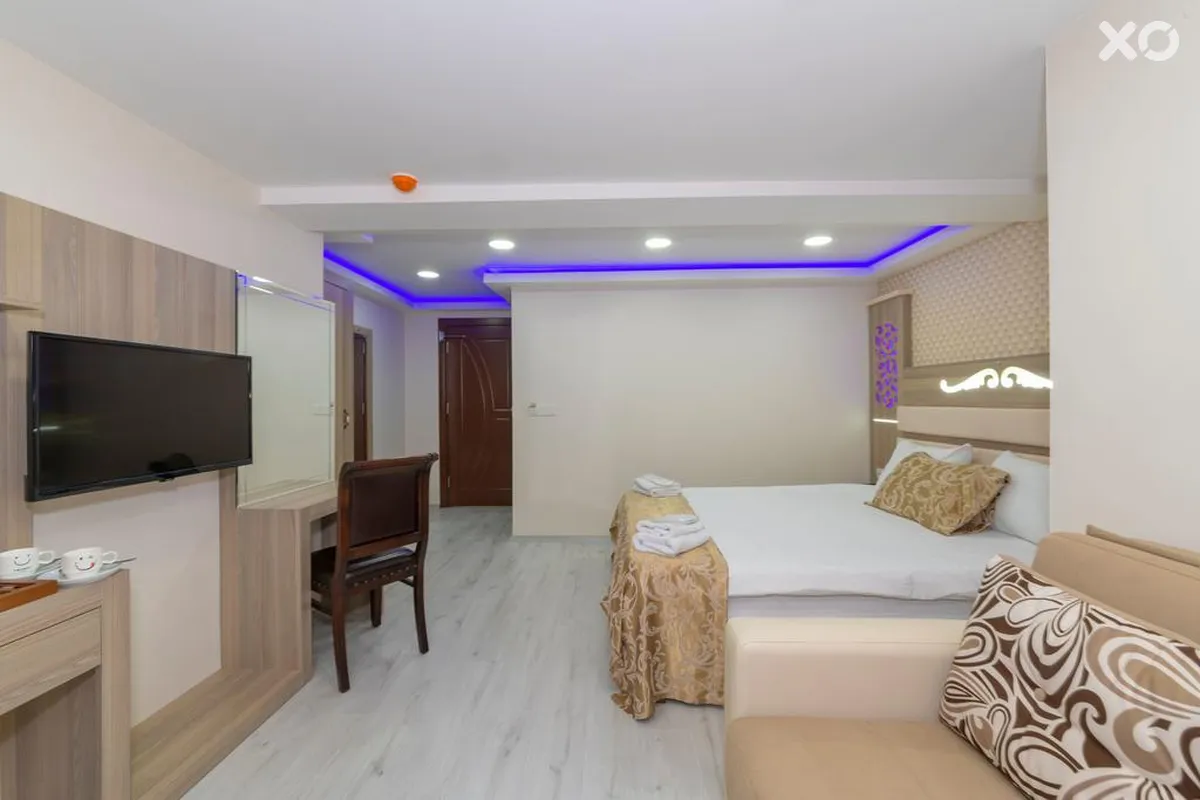 Raimond Hotel
