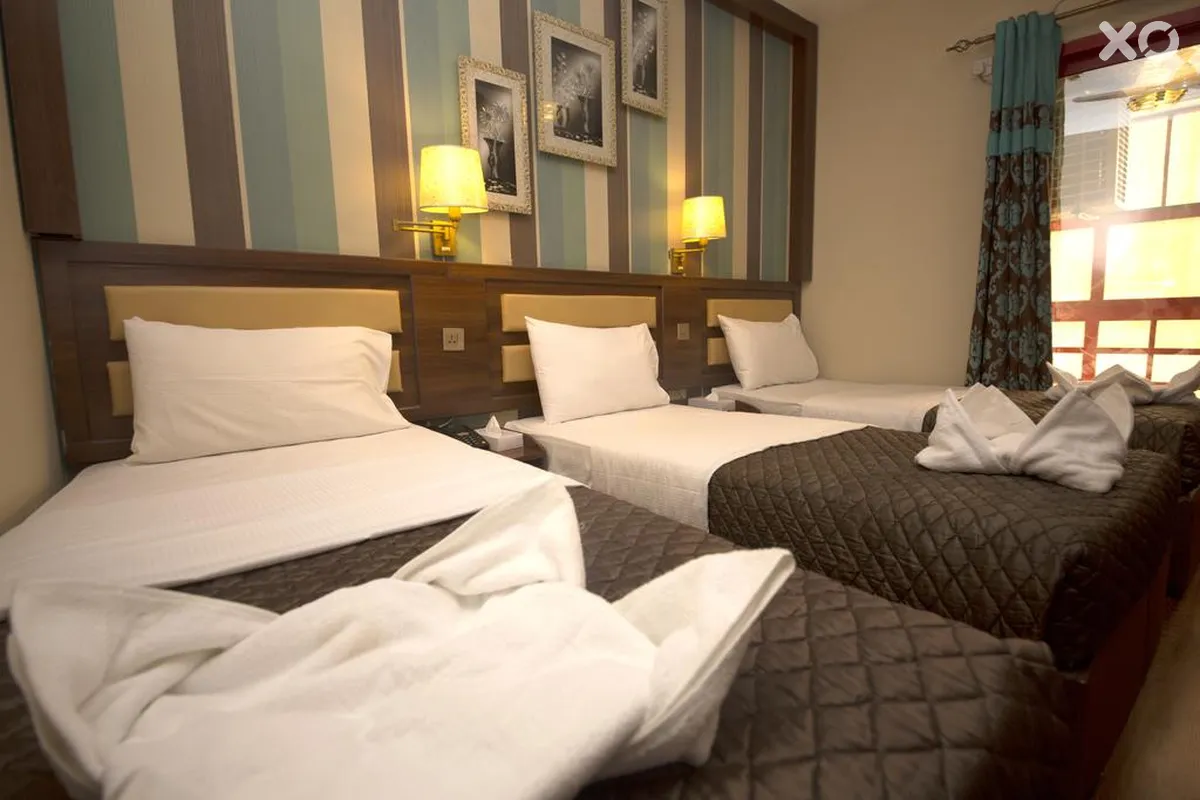 OYO 329 Down Town Hotel