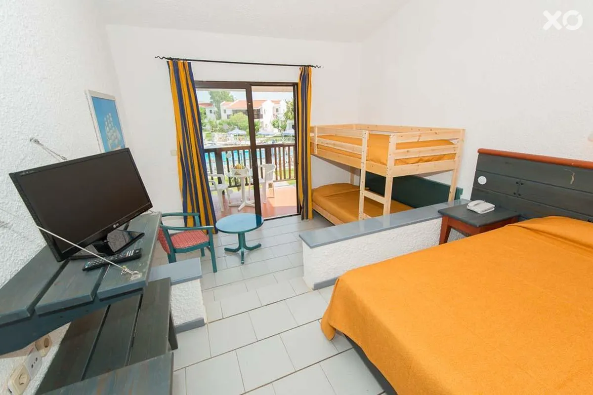 Golden Coast Hotel & Bungalows