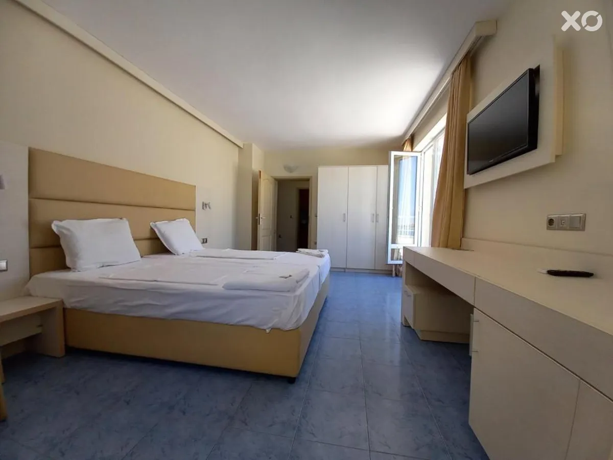 Perla Apartments First Line