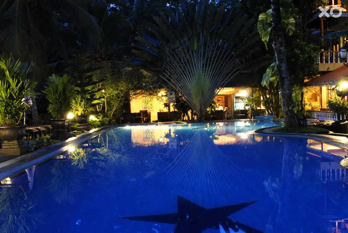 Flower Garden Hotel
