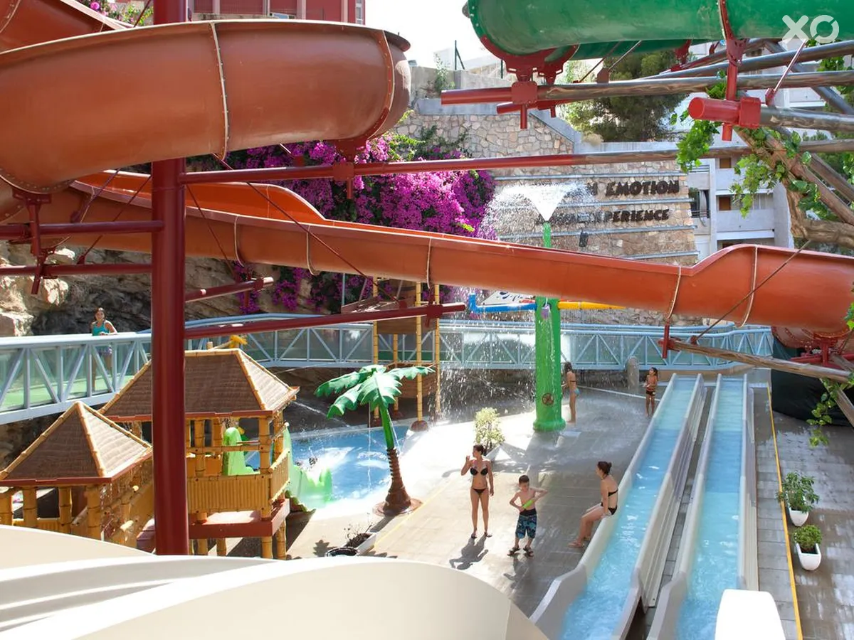 Magic Aqua Rock Gardens Hotel
