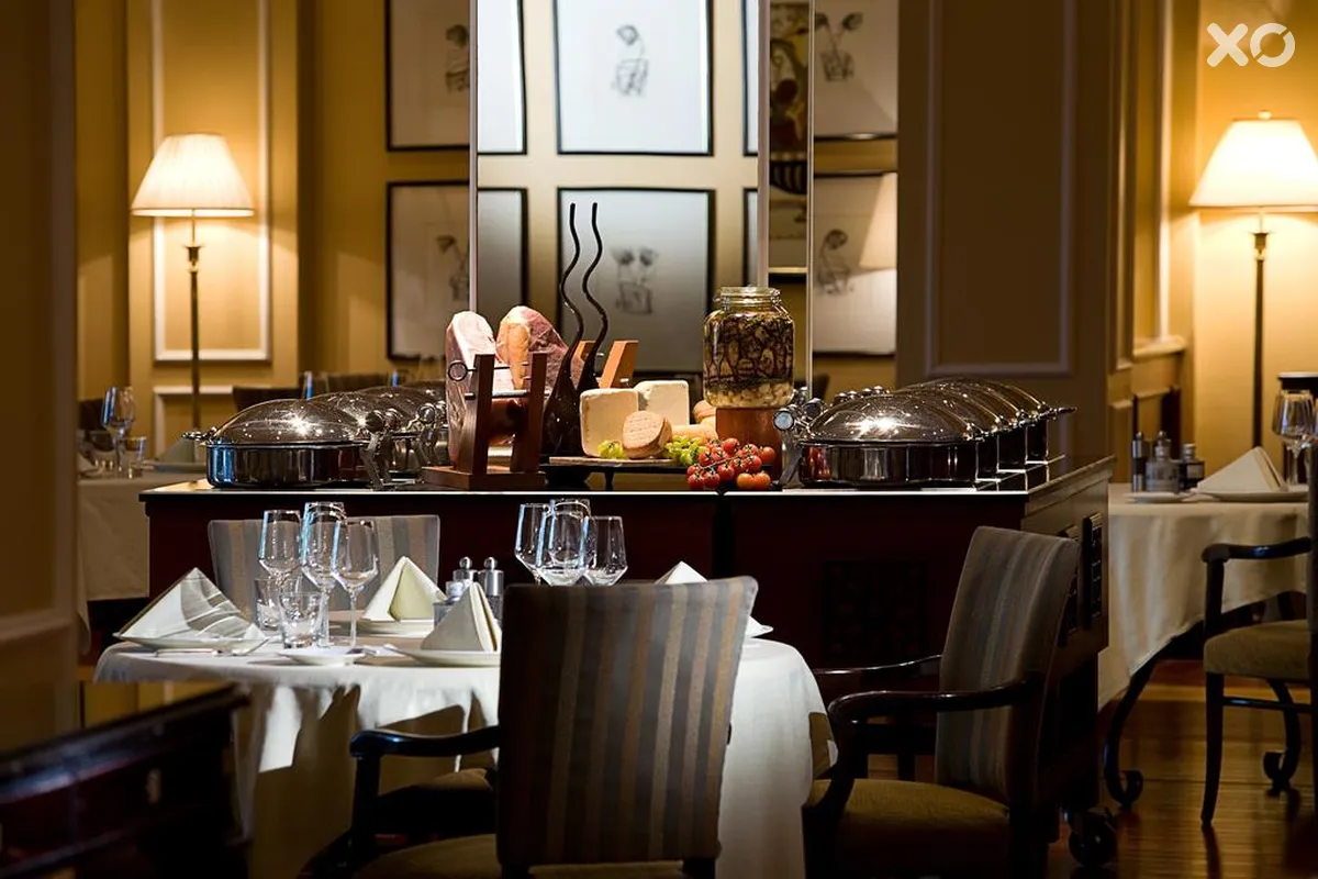 The Ritz-Carlton