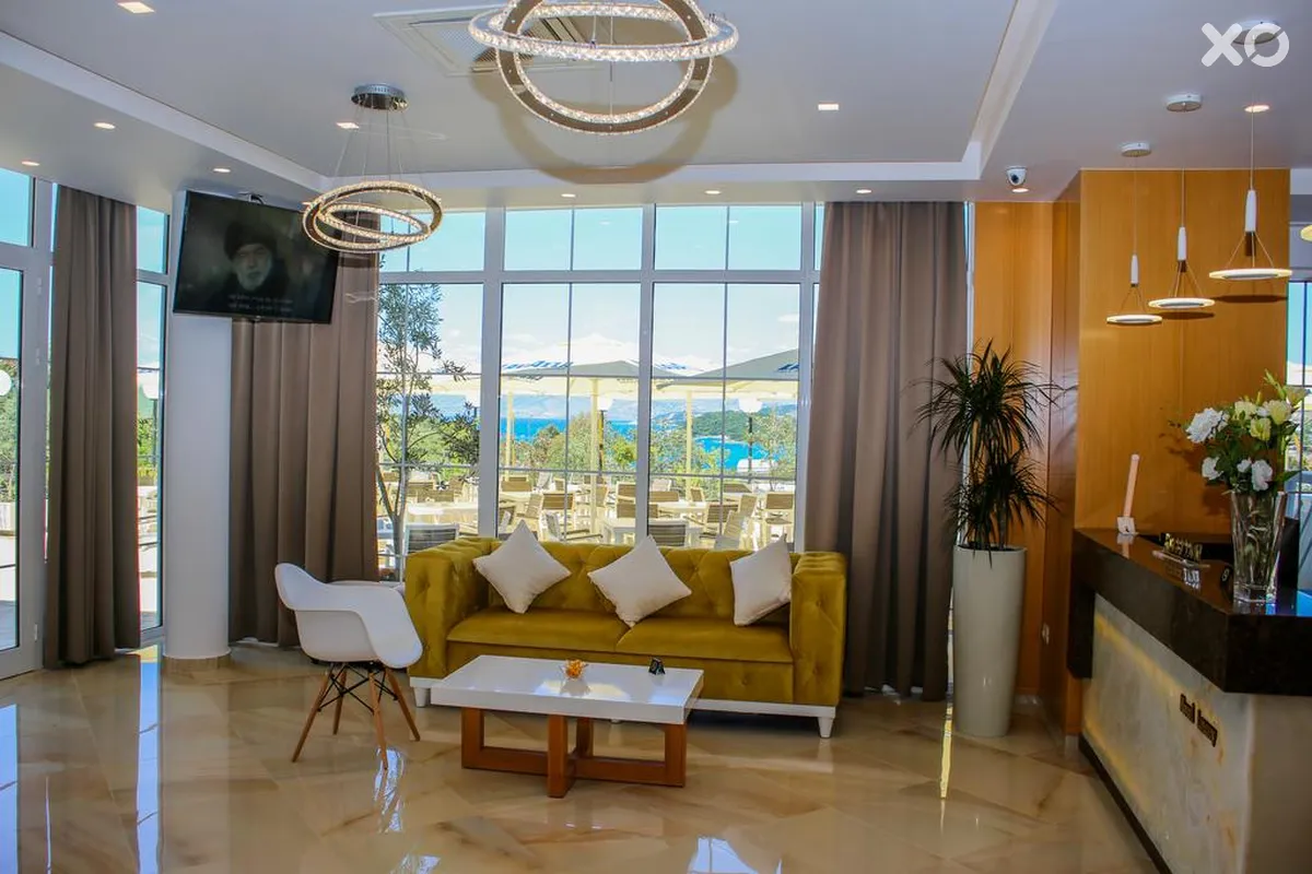 Luxury Hotel