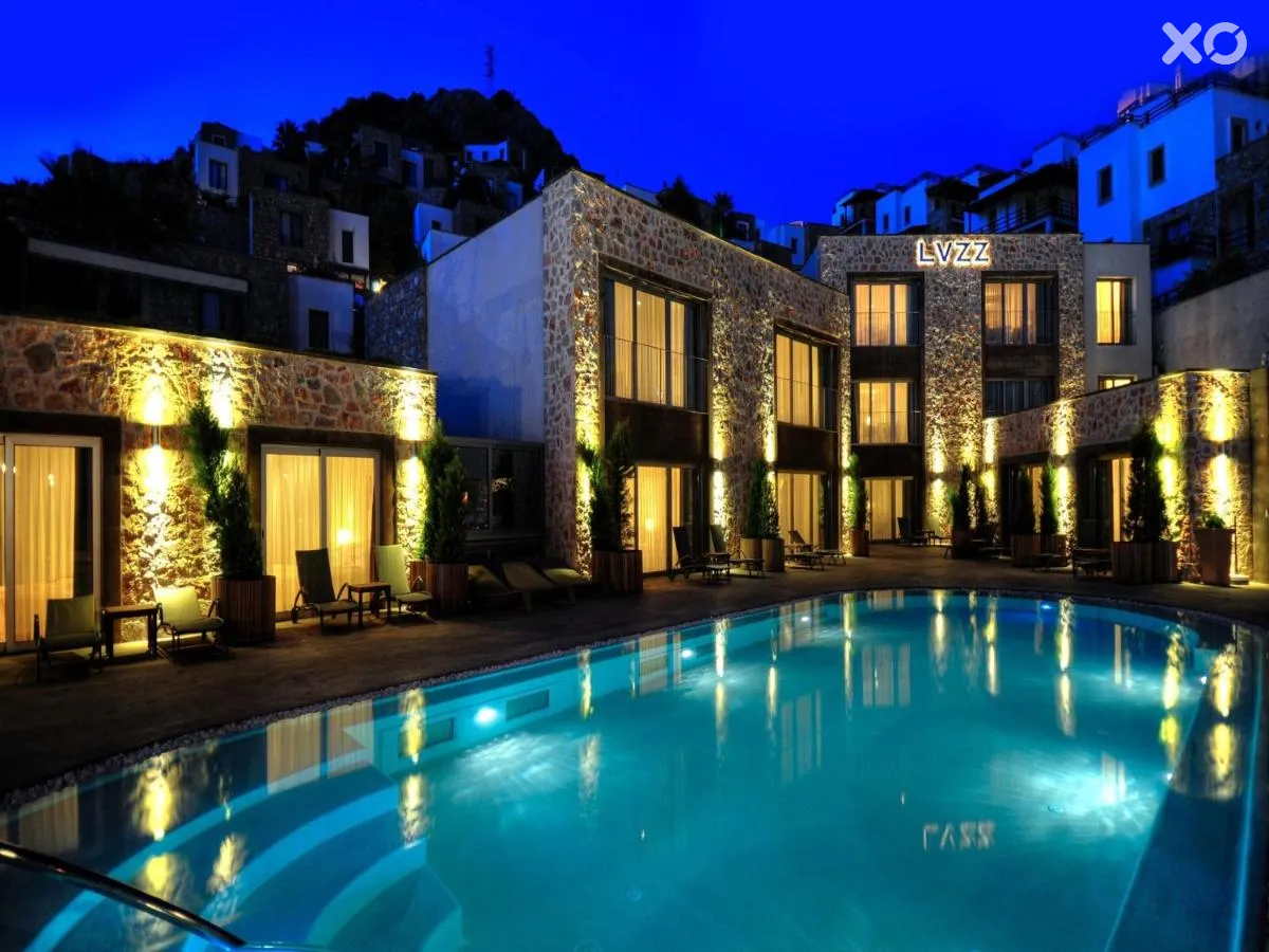 Lvzz Hotel