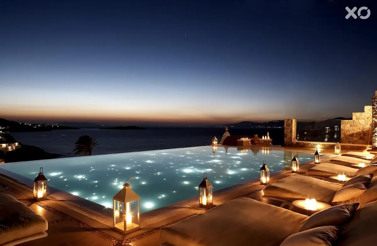 Bill & Coo Suites And Lounge