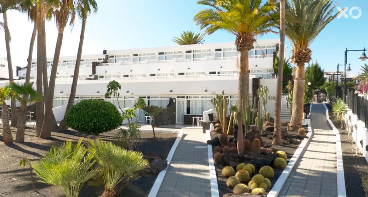 Arena Dorada Apartments