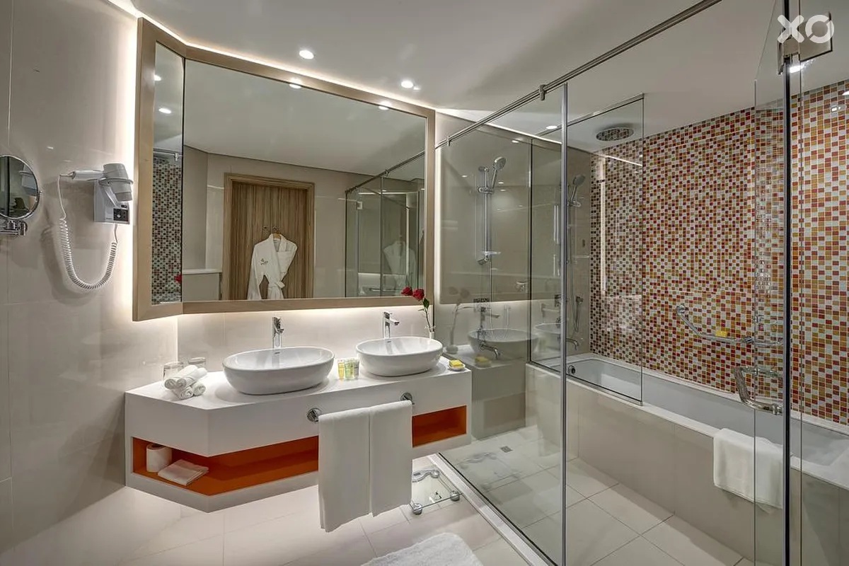 Al Khoory Atrium Hotel