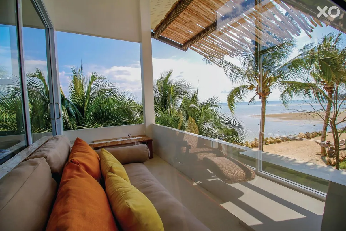 Summer Luxury Beach Resort