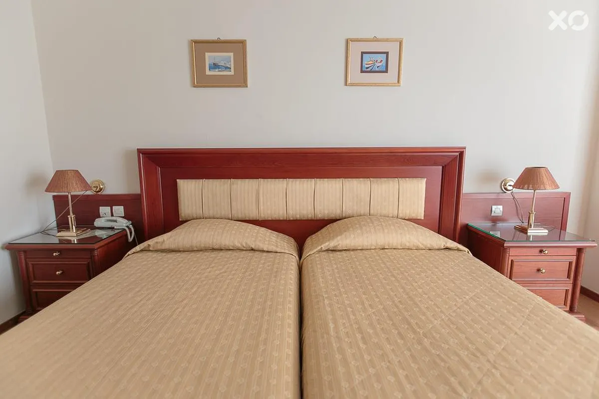 Tzaki Hotel