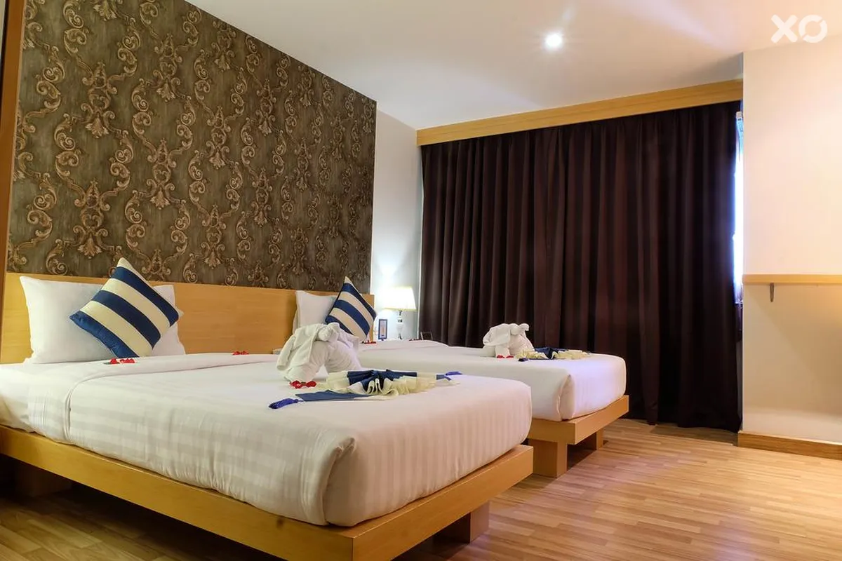 iCheck inn Central Patong