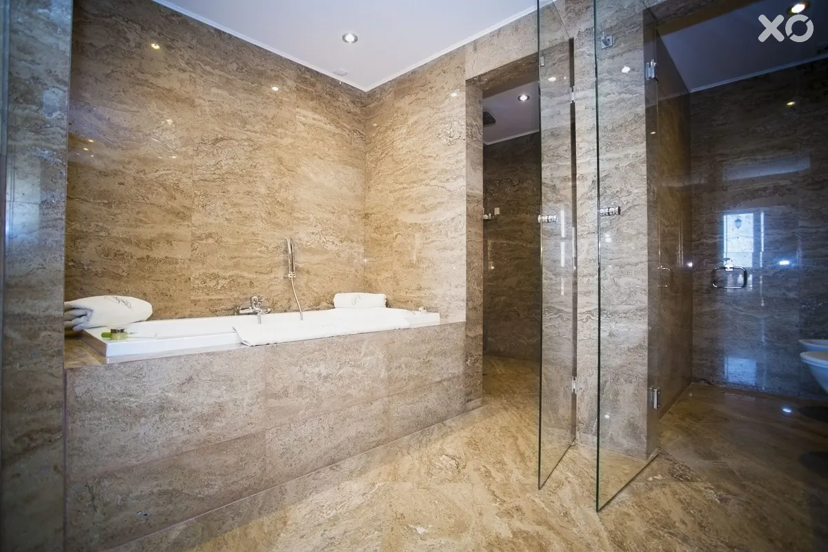 Royal Castle Design & Spa