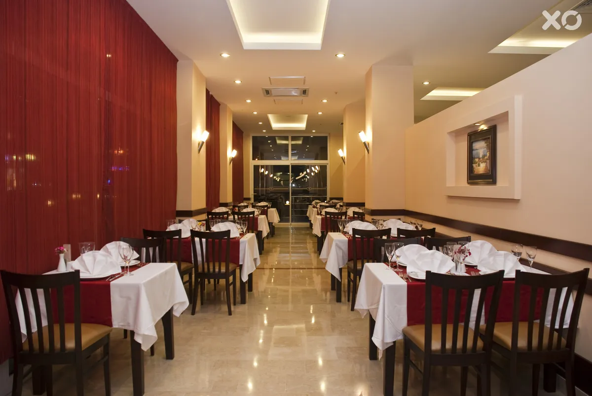 MG White Lilyum Hotel