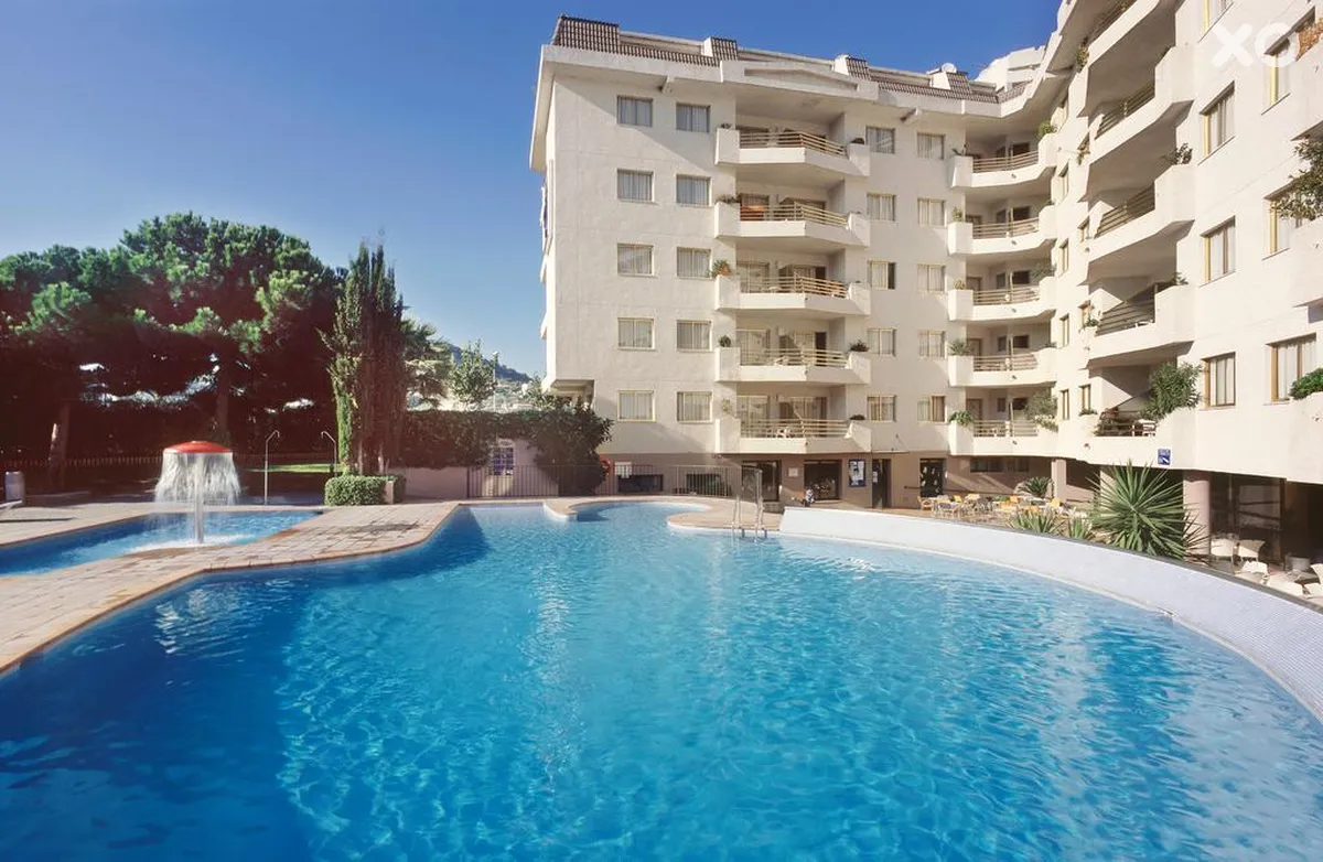 Aqua Hotel Montagut Suites