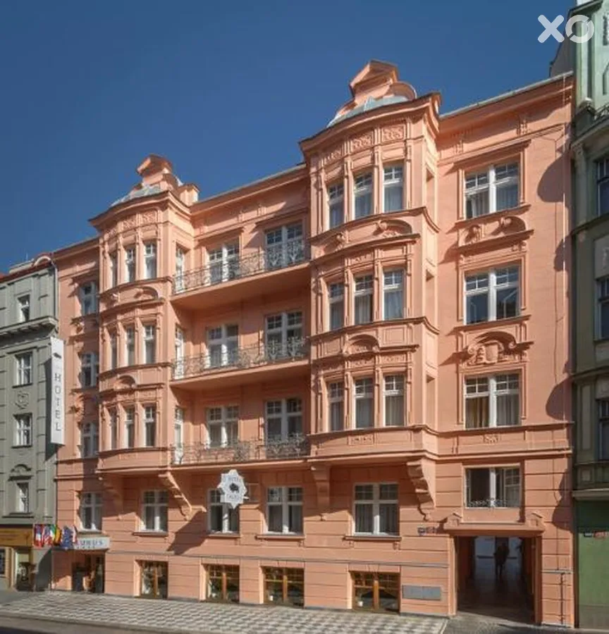 Taurus Hotel