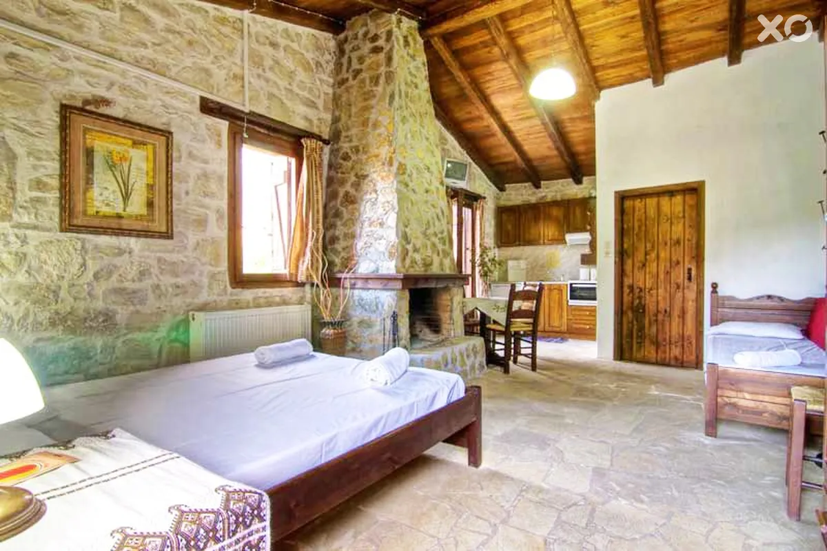 Petrino Horio (Stone Village)