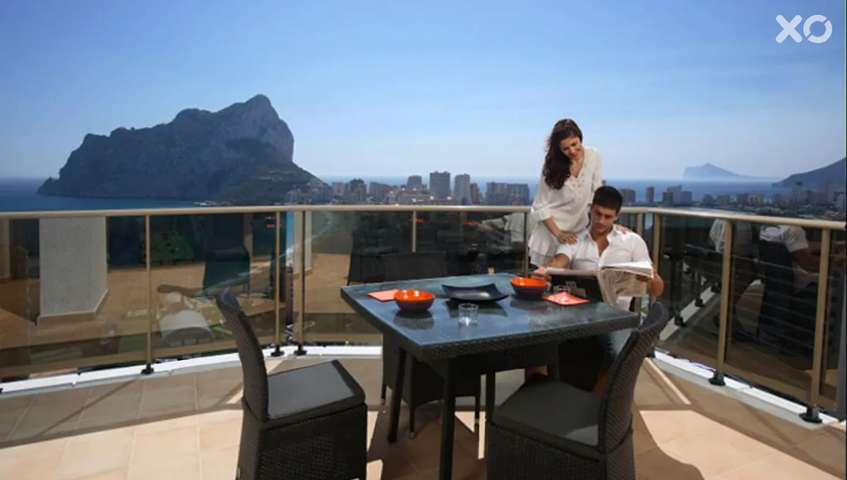 Esmeralda Suites Apartments