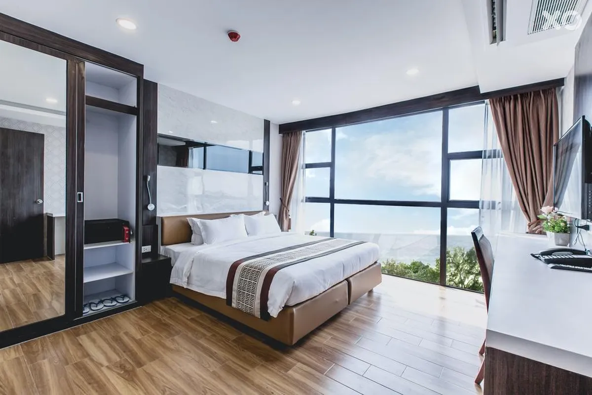 Golden Jomtien Beach Hotel