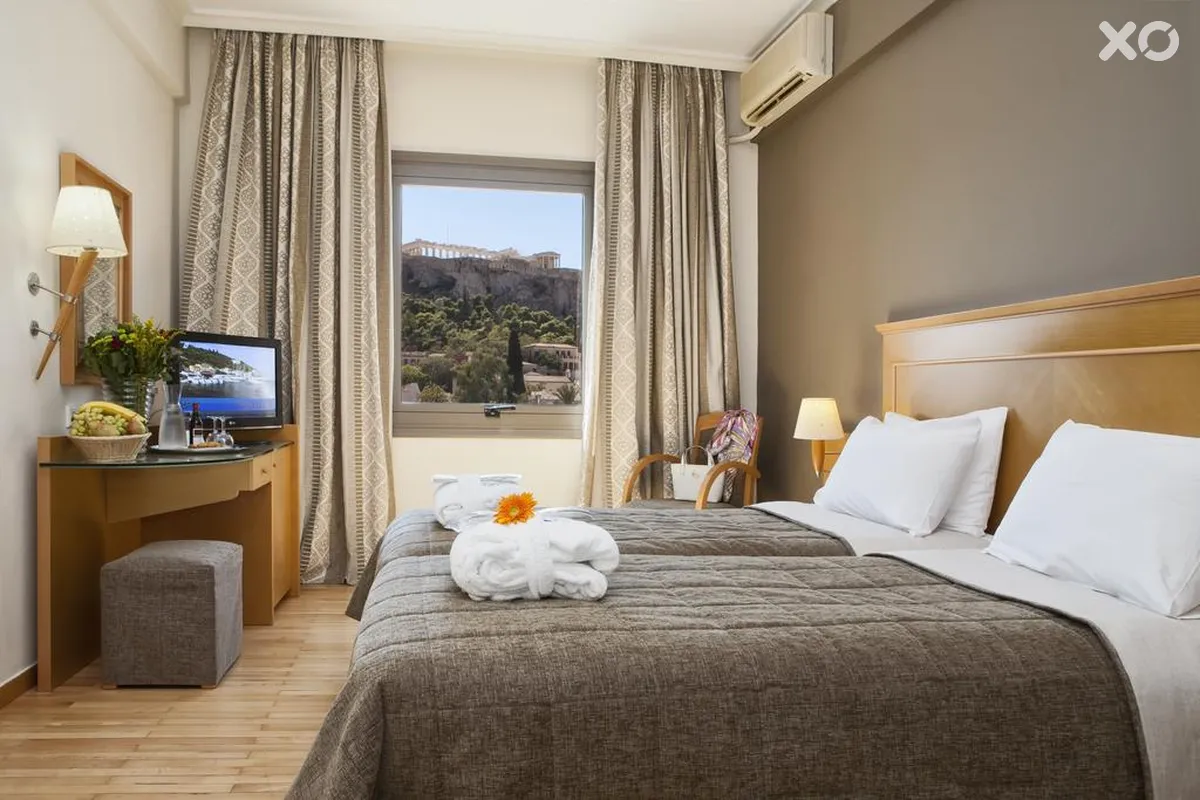 Plaka Hotel