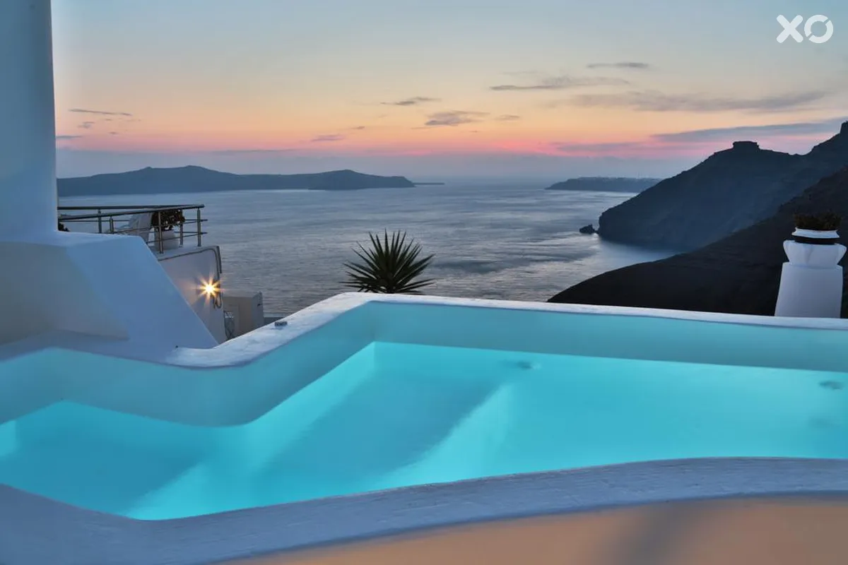 Trieris Villa & Suites