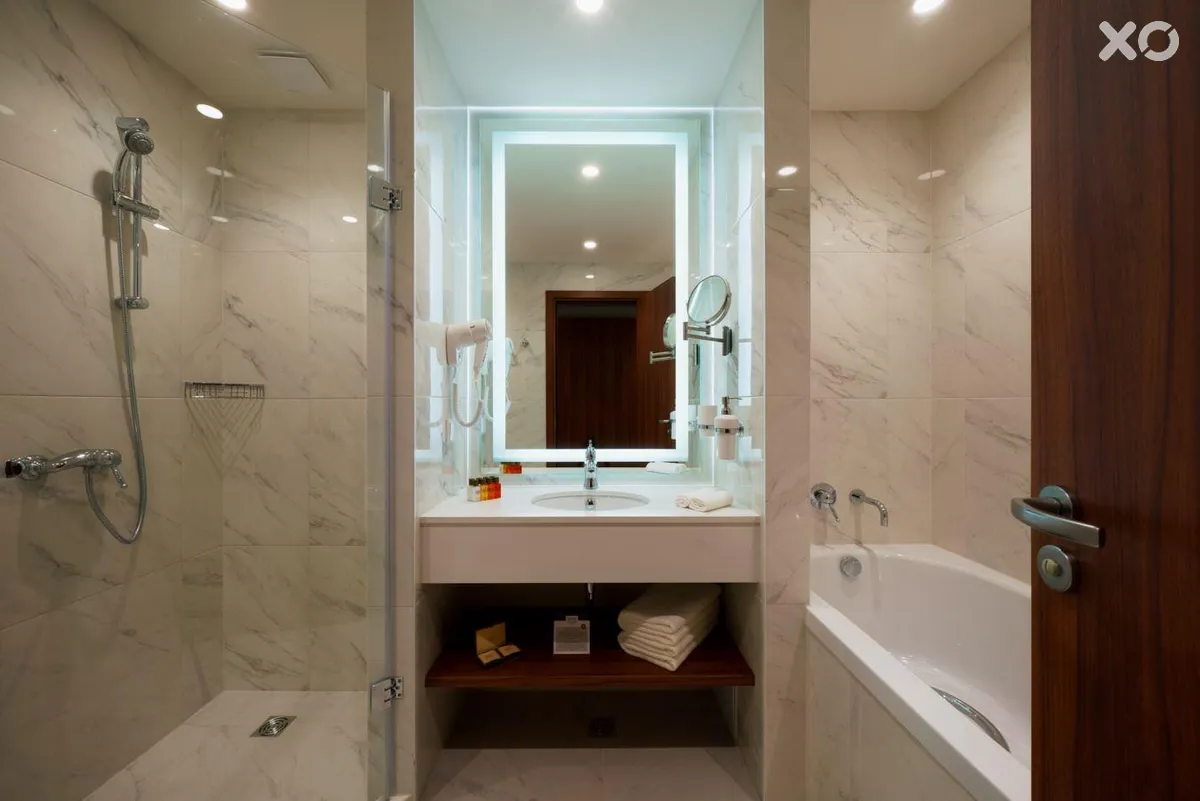 Astor Garden Hotel