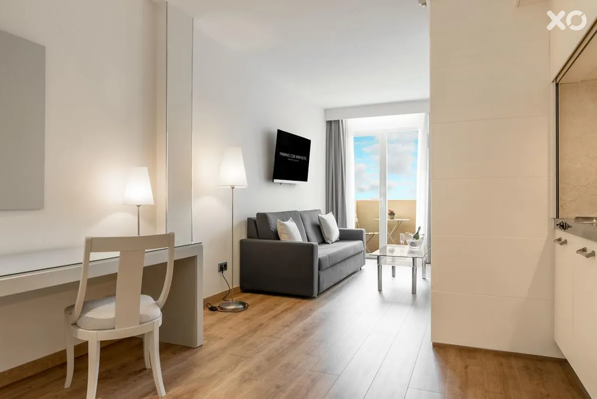 Aparthotel Mariano Cubi