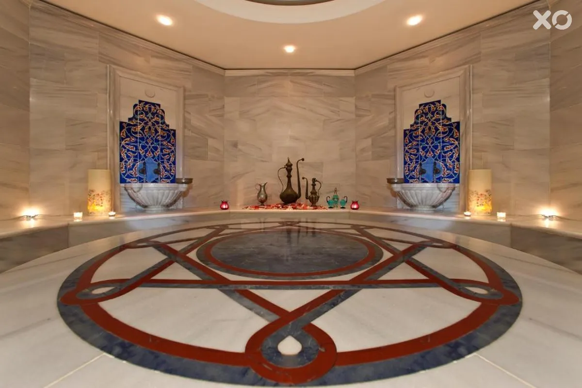 The Ritz-Carlton