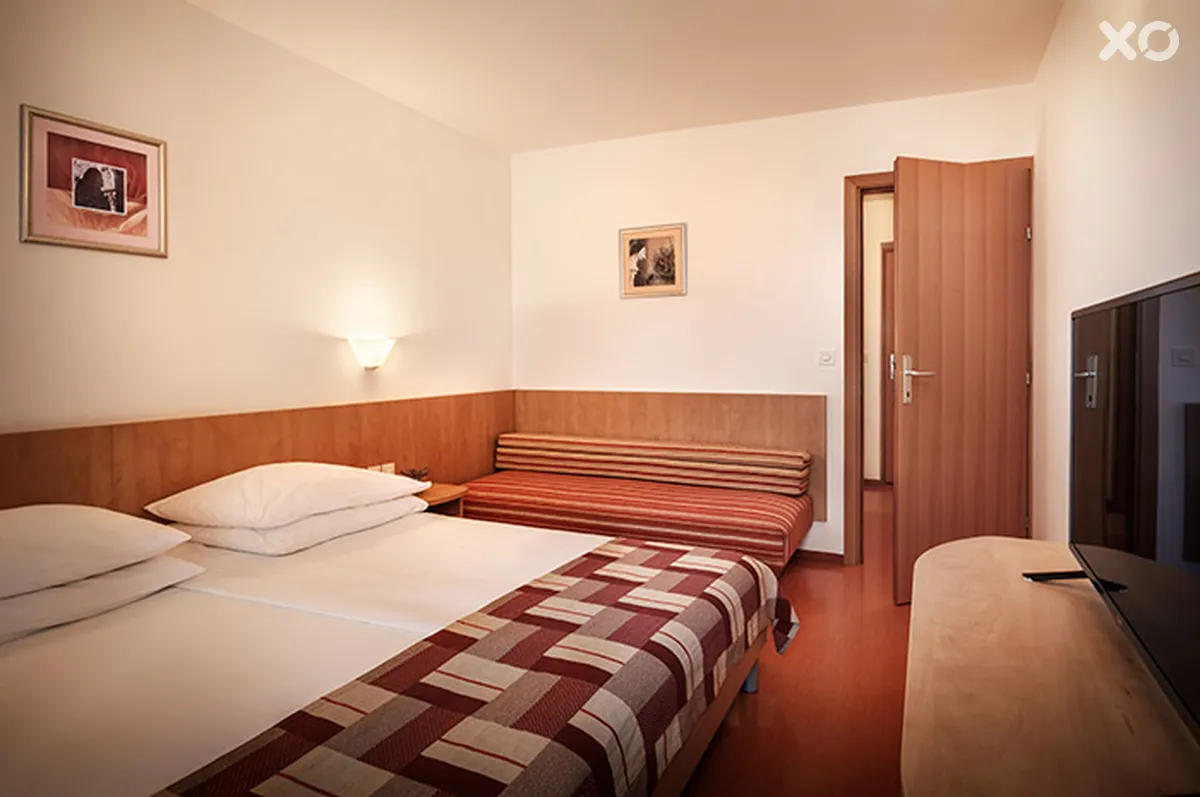 Veli Mel Hotel