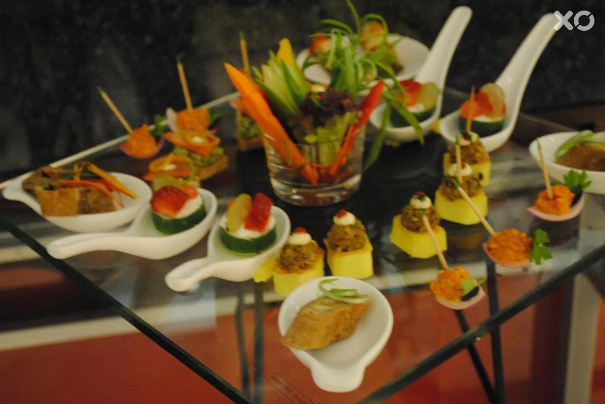Raviz Center Point Hotel