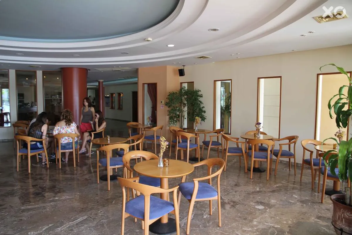 Astron Hotel