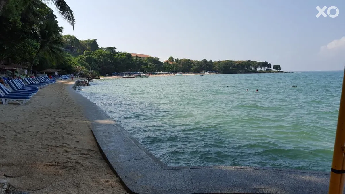 Royal Cliff Beach Terrace