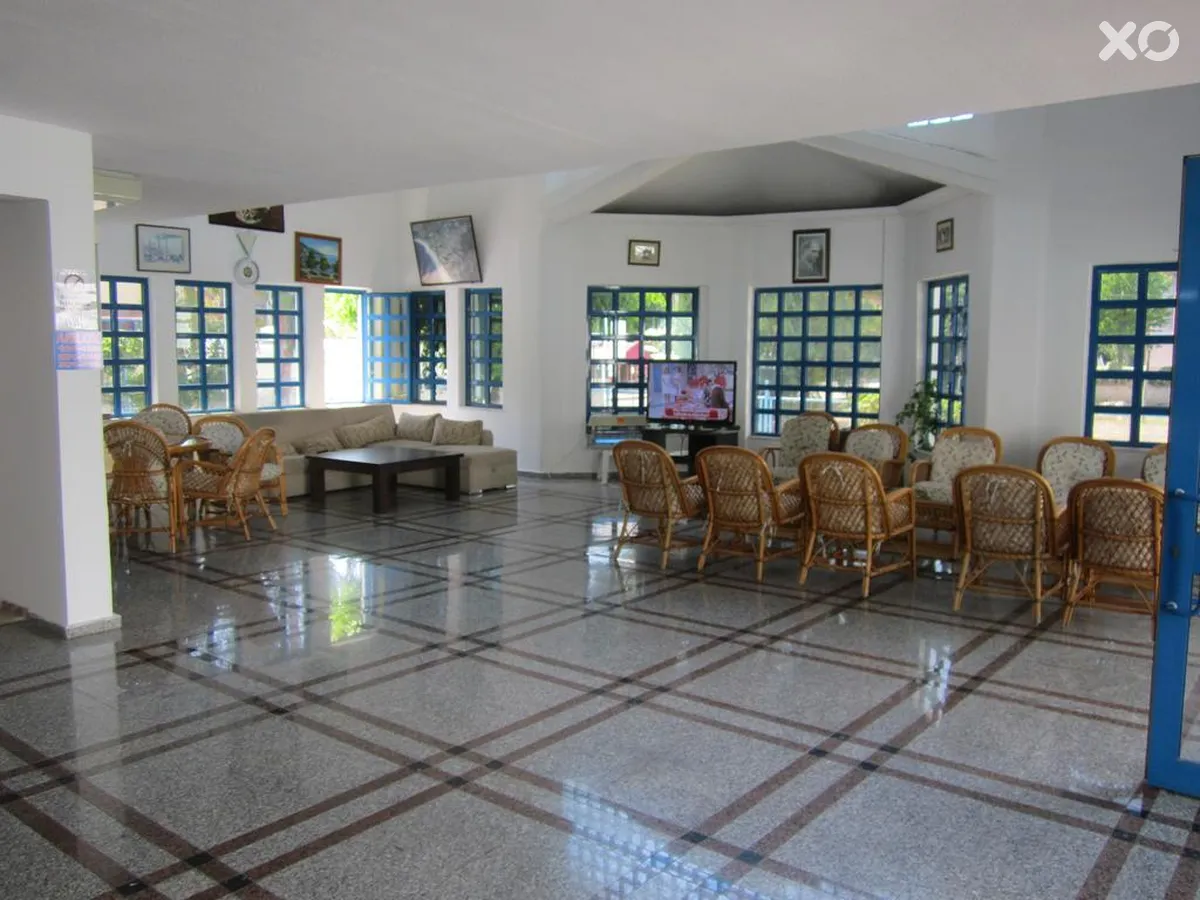 Aymes Hotel