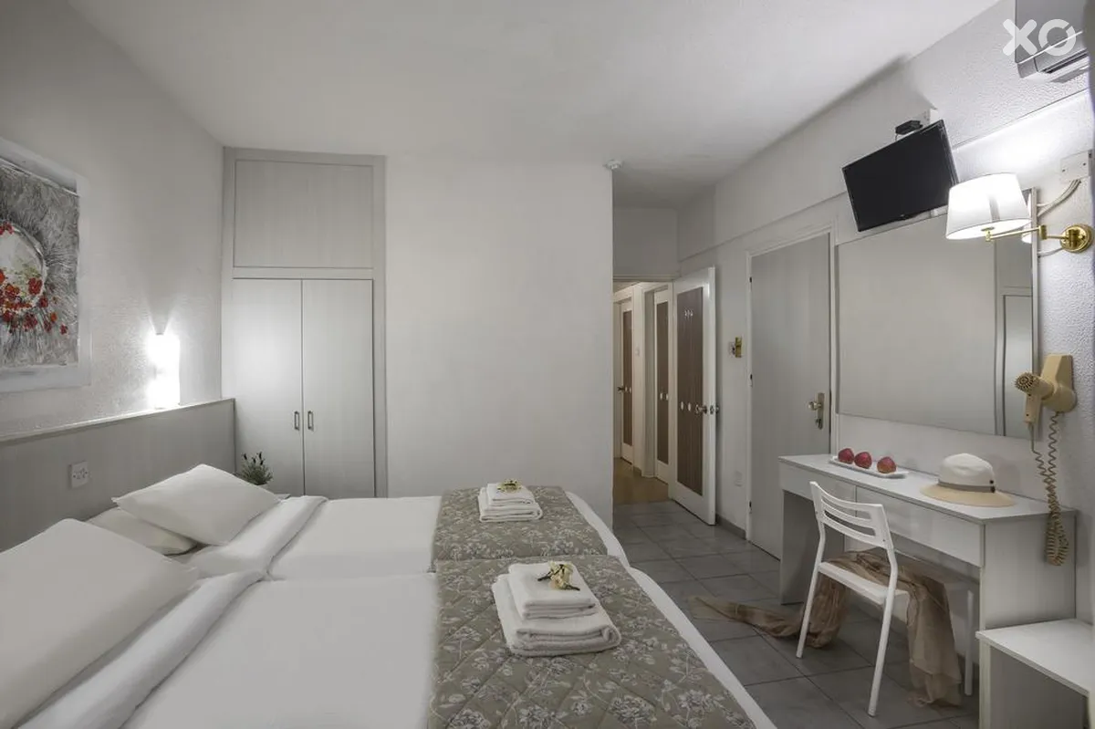Cactus Hotel