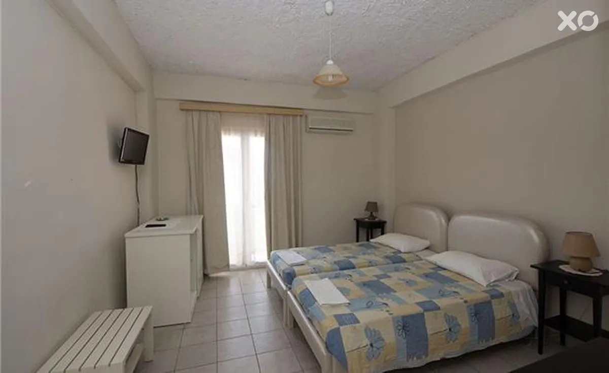 Kormoranos Beach Hotel