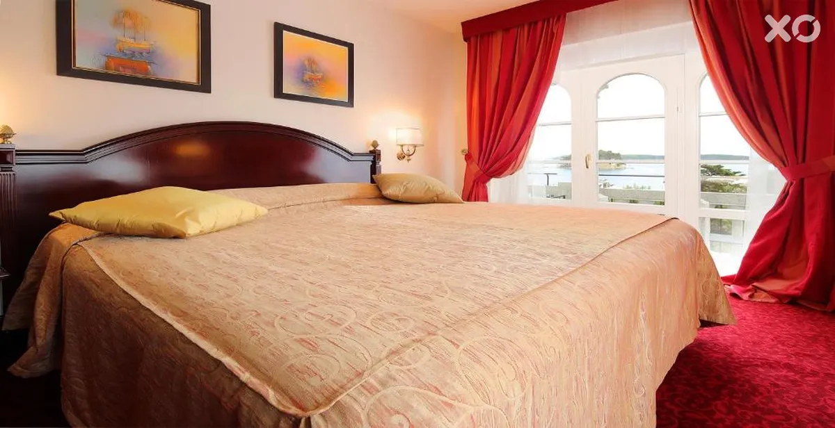 Arbiana Hotel